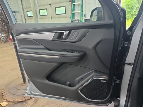 New 2027 Buick Enclave Preferred w/ Power Package FWD image 31