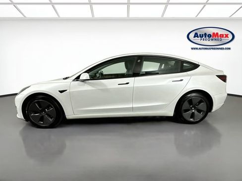 Used 2023 Tesla Model 3 Standard Range RWD image 9