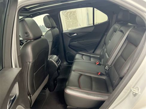 Used 2022 Chevrolet Equinox RS w/ RS Leather Package image 24