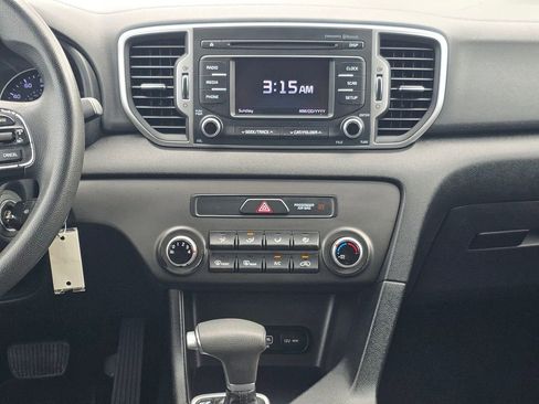 Used 2017 Kia Sportage LX FWD image 17