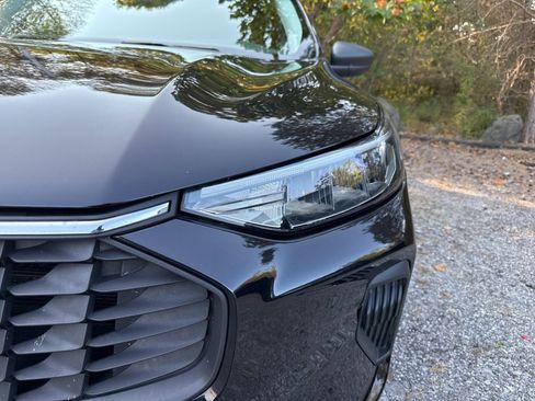 Used 2024 Ford Escape Active w/ Tech Pack #1 image 3