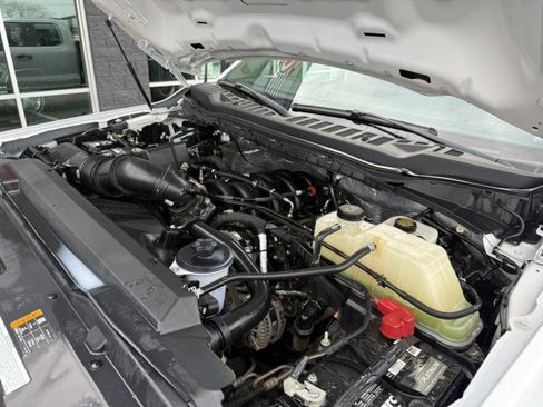 Used 2023 Ford F550 4x4 SuperCab Super Duty image 19