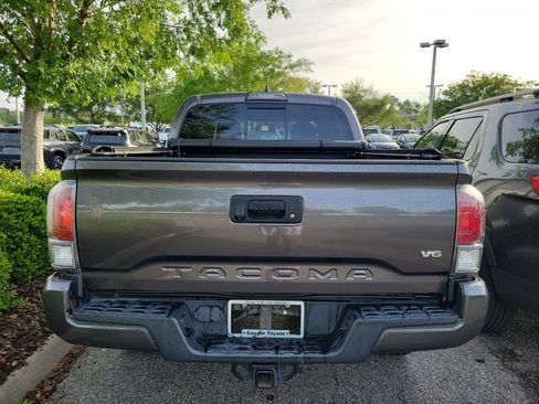 Used 2017 Toyota Tacoma TRD Sport w/ Tow Package image 17