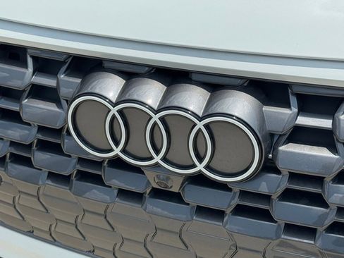 New 2025 Audi Q5 2.0T Premium image 7