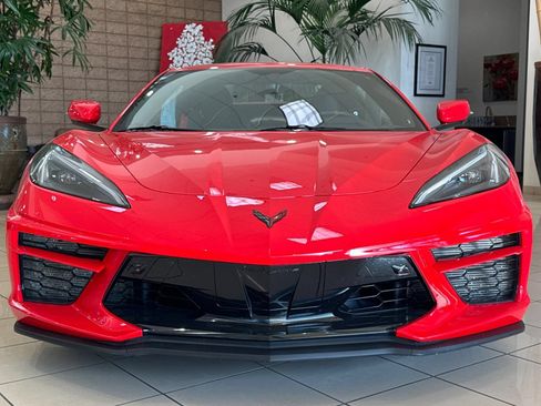 Used 2020 Chevrolet Corvette Stingray Premium Conv w/ 3LT Preferred Equipment Group RWD image 9