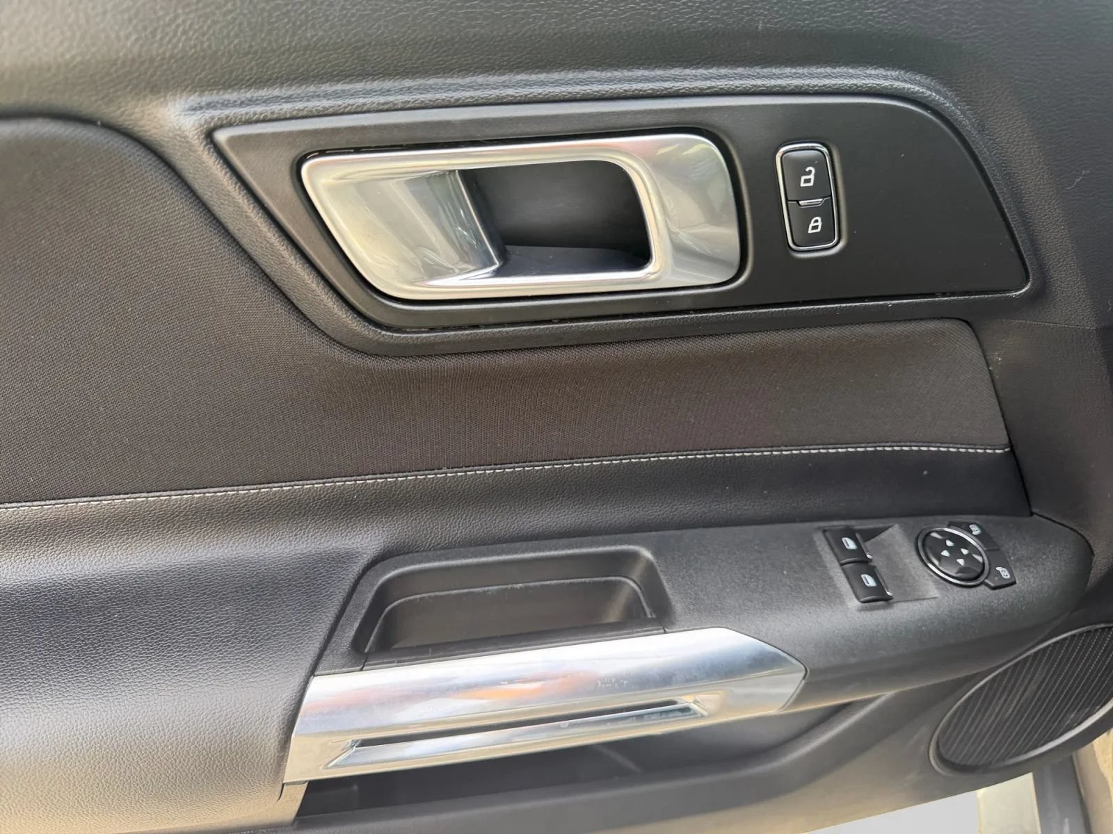 Used 2021 Ford Mustang GT RWD image 14