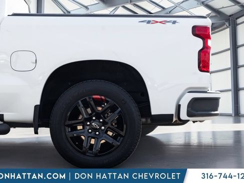 Used 2023 Chevrolet Silverado 1500 RST w/ Redline Edition AWD/4WD image 30