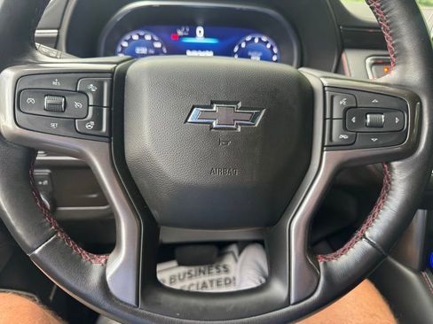 Used 2022 Chevrolet Suburban RST w/ Luxury Package RWD image 23
