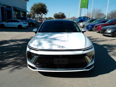 Used 2024 Hyundai Sonata Limited image 2