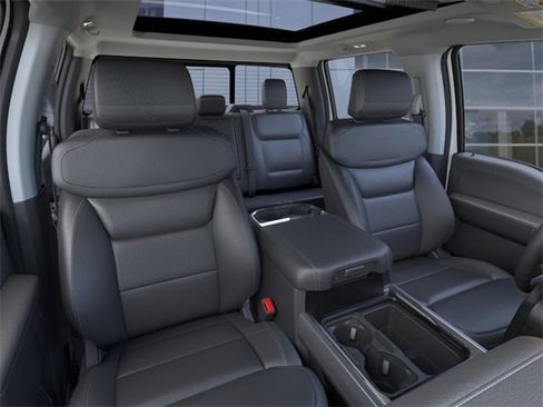 New 2025 Ford F250 Lariat w/ Lariat Ultimate Package image 10