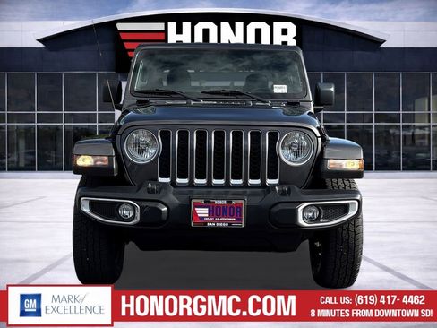 Used 2023 Jeep Gladiator Overland image 8