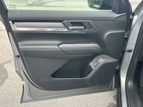 New 2026 GMC Terrain Elevation w/ Elevation Premium Package FWD image 11