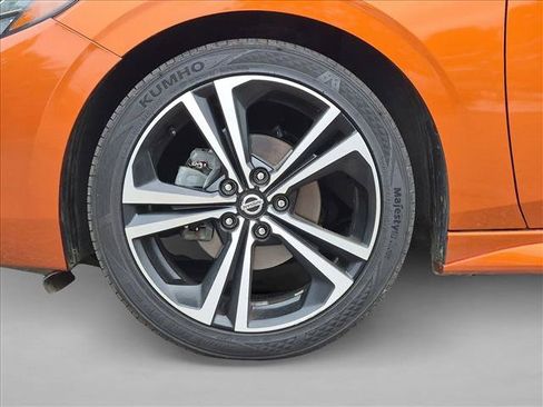 Used 2022 Nissan Sentra SR FWD image 21