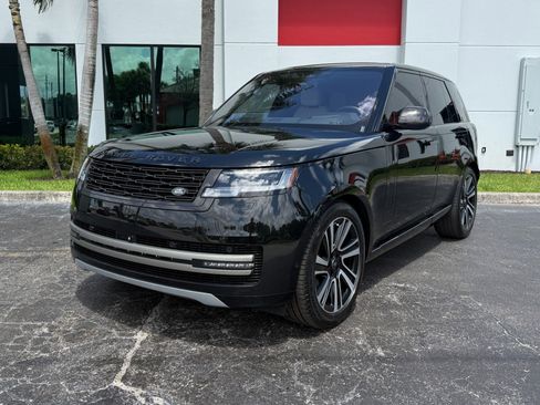 Used 2023 Land Rover Range Rover SE AWD/4WD image 9