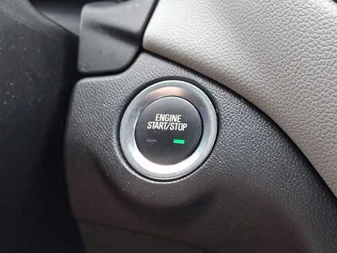 Used 2020 Chevrolet Equinox LS w/ LS Convenience Package AWD/4WD image 25