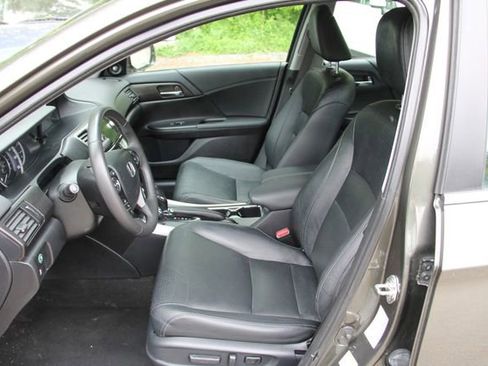 Used 2013 Honda Accord EX-L image 16