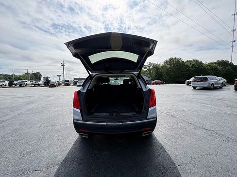 Used 2017 Cadillac XT5 Luxury FWD image 11