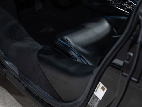 Used 2021 McLaren GT image 25