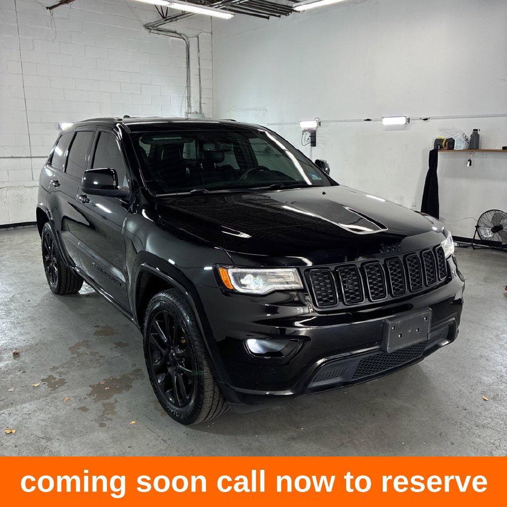 Used 2020 Jeep Grand Cherokee Altitude AWD/4WD image 1