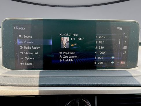 Used 2022 Lexus RX 350L Luxury w/ Accessory Package (Z1) FWD image 23