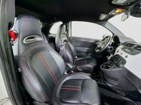 Used 2015 FIAT 500 Abarth w/ Beats Audio Package image 28