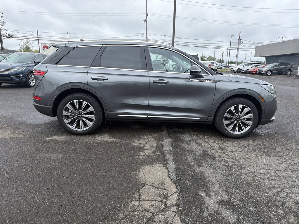 Certified 2022 Lincoln Corsair Reserve w/ Equipment Group 201A AWD/4WD image 6