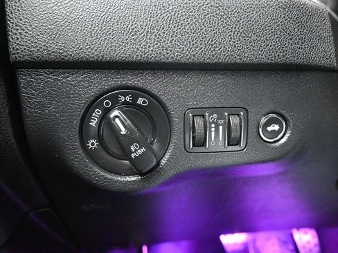 Used 2016 Dodge Charger R/T Scat Pack image 26