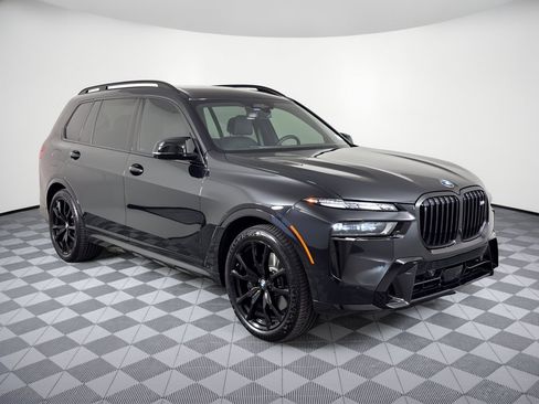 Used 2026 BMW X7 M60i AWD/4WD image 7