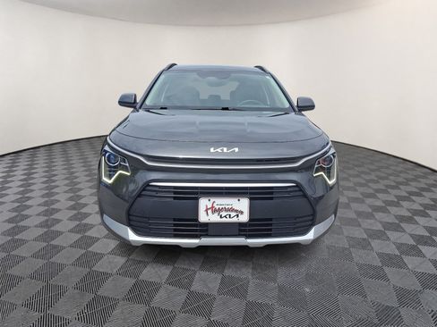 Certified 2024 Kia Niro EX FWD image 2