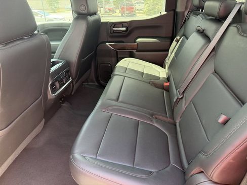 Used 2019 GMC Sierra 1500 SLT w/ SLT Premium Plus Package AWD/4WD image 9