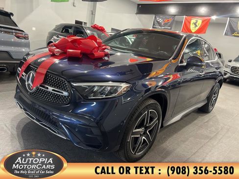 Used 2024 Mercedes-Benz GLC 300 4MATIC image 2