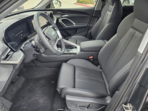 New 2025 Audi Q5 Premium Plus image 2