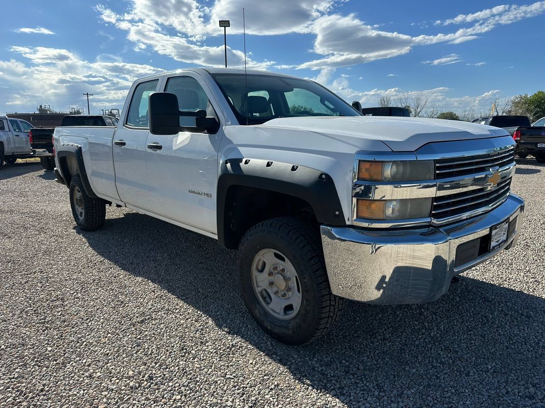 Used 2015 Chevrolet Silverado 2500 W/T AWD/4WD image 35