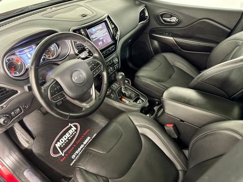 Used 2021 Jeep Cherokee Limited AWD/4WD image 15