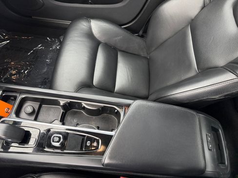 Used 2024 Volvo S60 B5 Plus image 14