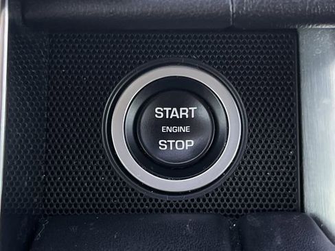 Used 2020 Land Rover Range Rover HSE image 18