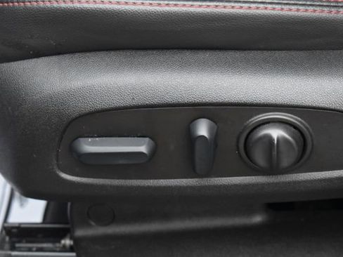 Certified 2022 Chevrolet Equinox RS w/ RS Leather Package image 23