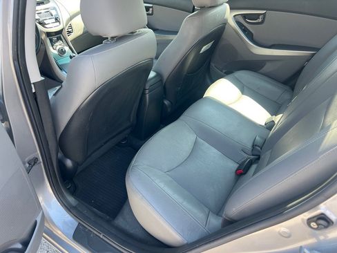 Used 2013 Hyundai Elantra Limited FWD image 16