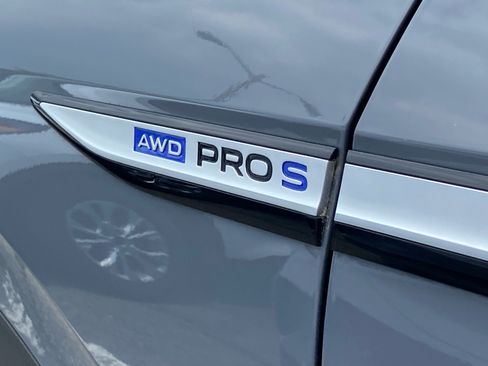 Certified 2023 Volkswagen ID.4 Pro S AWD/4WD image 5