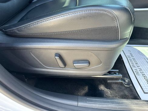 Used 2022 Hyundai Tucson Limited AWD/4WD image 39