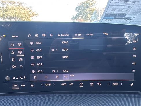 New 2025 Audi SQ5 Premium Plus image 18