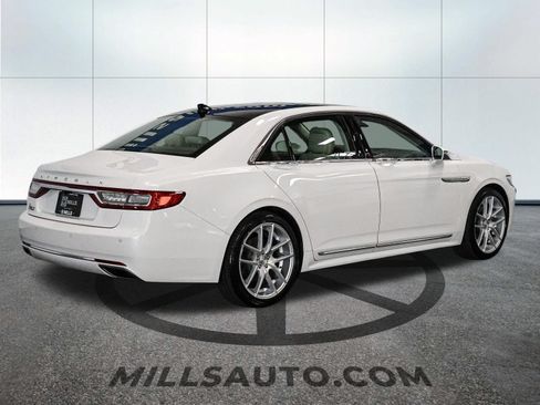 Used 2020 Lincoln Continental AWD w/ Premium Package image 9