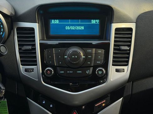 Used 2014 Chevrolet Cruze LT image 14