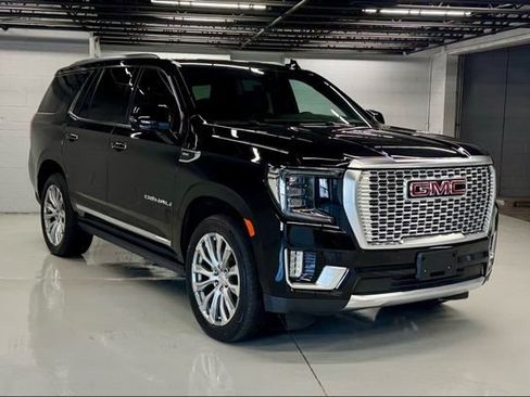 Used 2024 GMC Yukon Denali w/ Denali Reserve Package AWD/4WD image 7