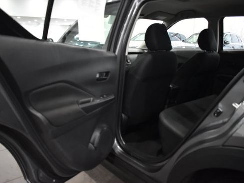 Used 2024 Nissan Kicks S image 30