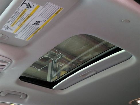 Certified 2024 Chevrolet Trax ACTIV w/ Sunroof Package image 24