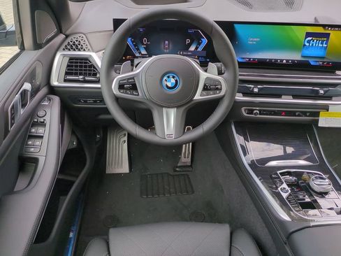 New 2026 BMW X5 xDrive50e w/ Executive Package AWD/4WD image 16