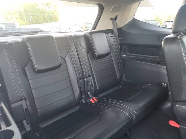 Used 2023 Volkswagen Atlas SEL Premium R-Line AWD/4WD image 24