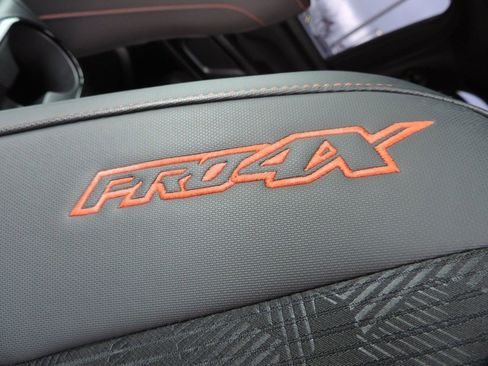 Used 2023 Nissan Titan PRO-4X AWD/4WD image 19