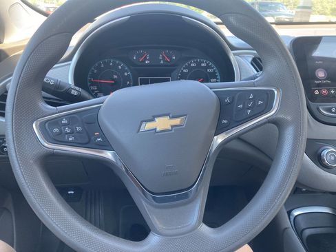 Used 2020 Chevrolet Malibu LS w/ Driver Confidence Package II image 12